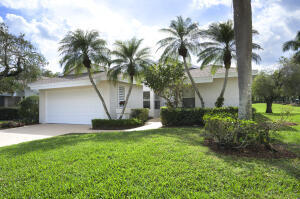 6890 Touchstone Cir in West Palm Beach, FL - Building Photo - Building Photo