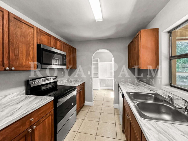 property at 7300 Barragan Rd