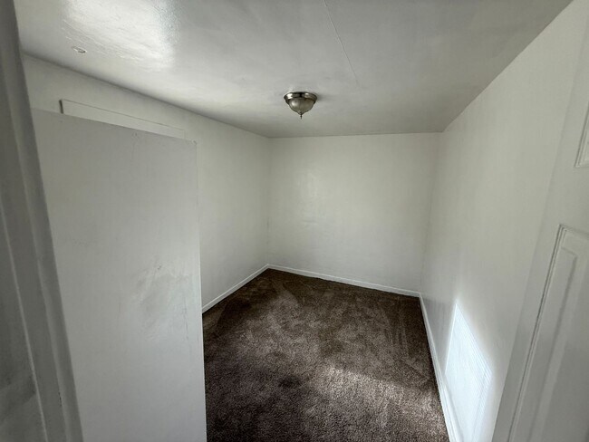 171 SW C St in Madras, OR - Building Photo - Building Photo