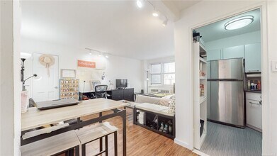 50 Bayard St, Unit 6X in New York, NY - Building Photo - Building Photo