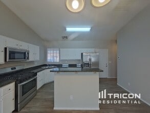 6228 Diazo St in North Las Vegas, NV - Foto de edificio - Building Photo