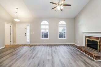 7405 Chidley Dr in Charlotte, NC - Foto de edificio - Building Photo