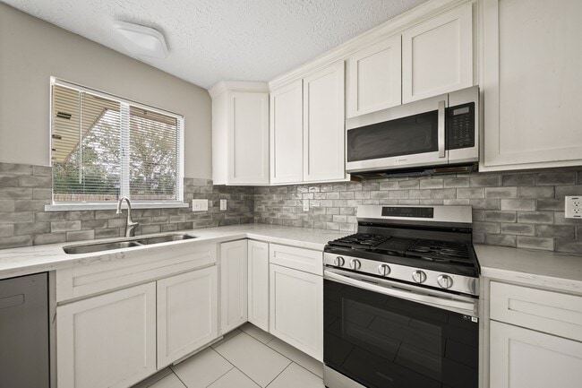 property at 7010 Pembrough Ln