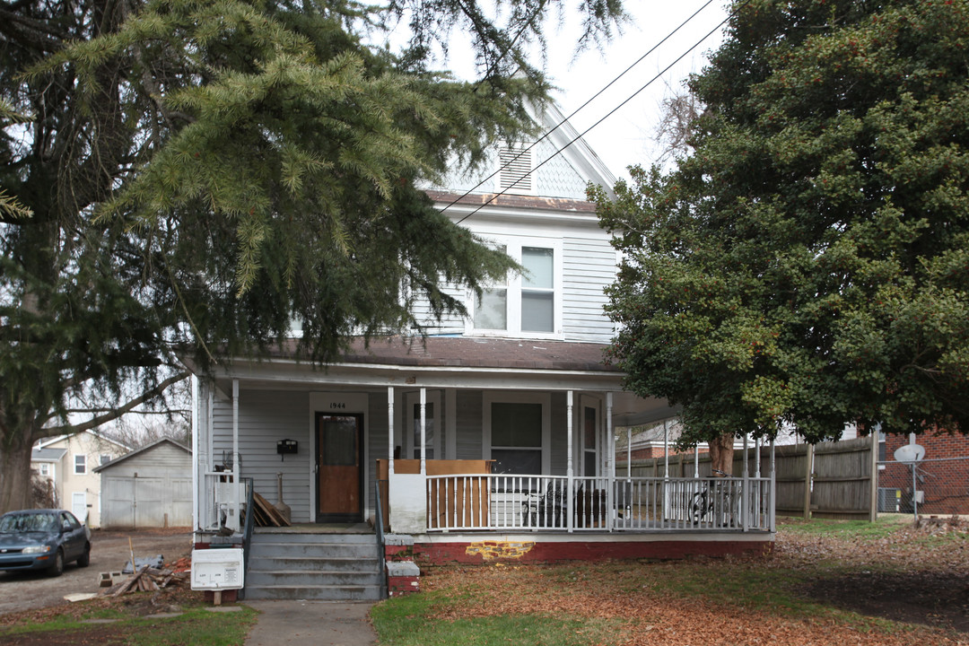 1944 Spring Garden St in Greensboro, NC - Building Photo