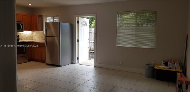 818 SW 4th St in Fort Lauderdale, FL - Building Photo - Building Photo