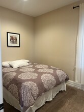 1916 W Roscoe St, Unit 1F in Chicago, IL - Building Photo - Building Photo