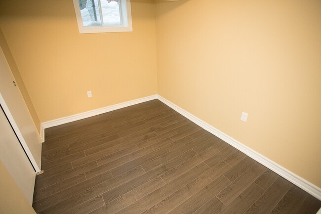 property at 23 Flintridge Rd