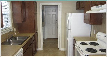 Teal Duplexes in College Station, TX - Building Photo - Interior Photo