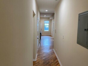 2300 S Ridgeway Ave in Chicago, IL - Building Photo - Building Photo
