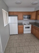 3853 Soda Springs Dr in Las Vegas, NV - Foto de edificio - Building Photo