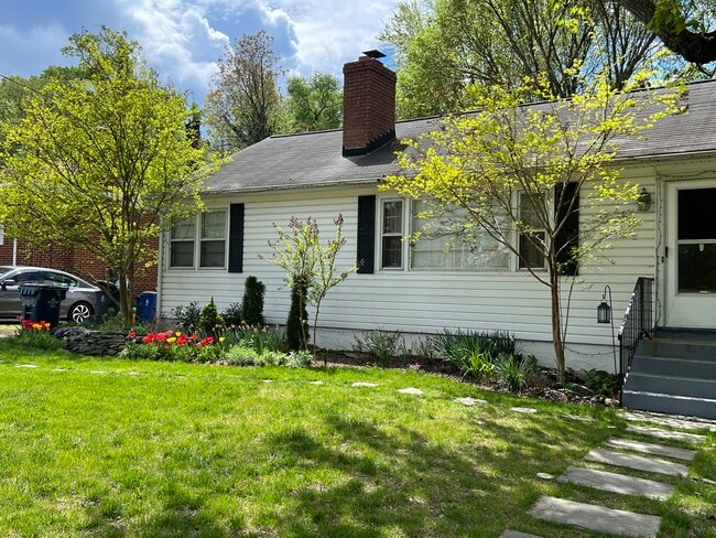 140 Cree Dr in Oxon Hill, MD - Building Photo - Building Photo