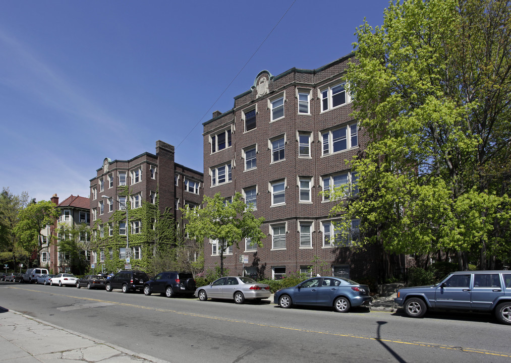 3 Linnaean St in Cambridge, MA - Foto de edificio