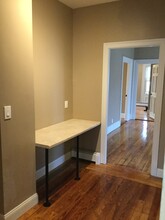 37 Lincoln Ave, Unit 1 in Bristol, RI - Building Photo - Building Photo