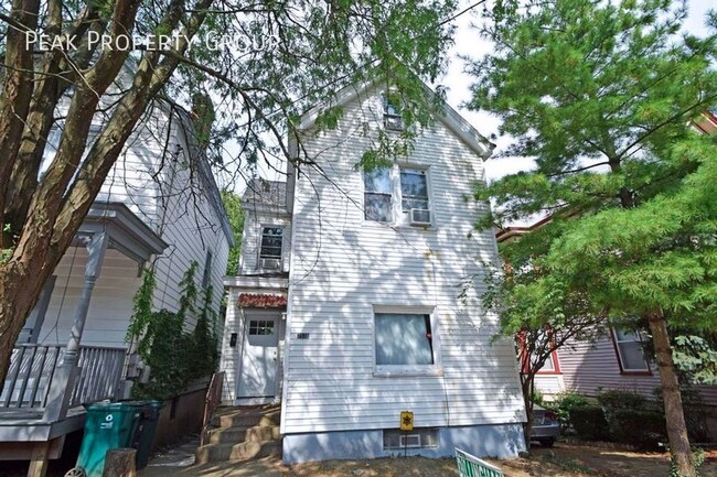property at 2535 Vestry Ave