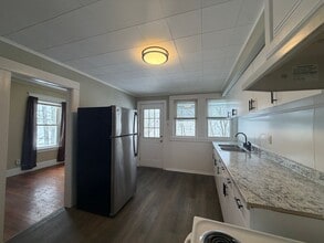 111 Benedict Rd in Pittsfield, MA - Building Photo - Building Photo