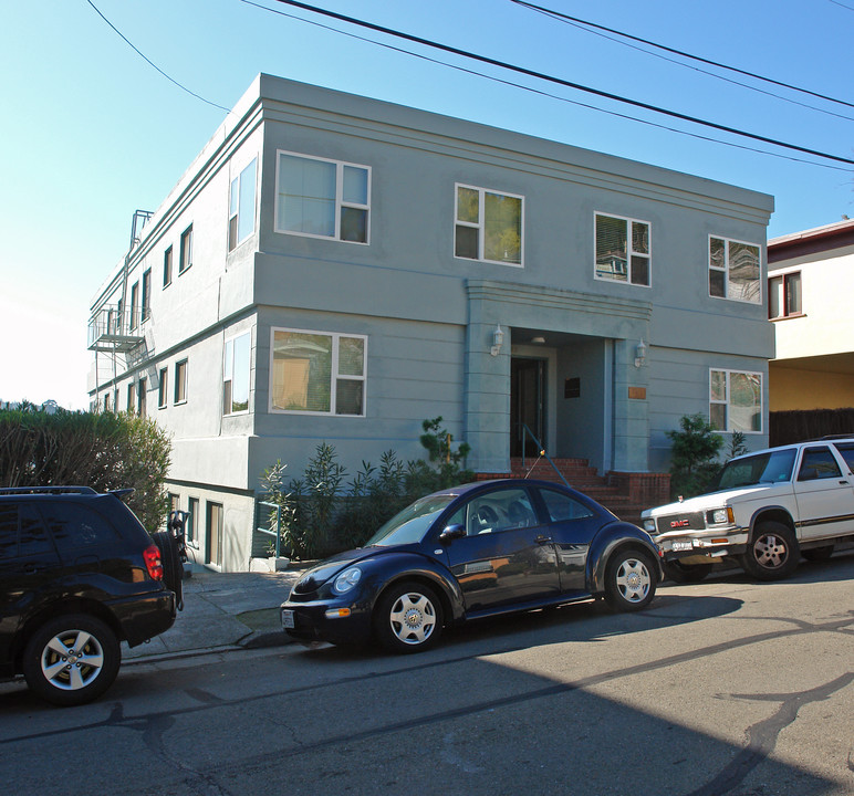 225 Laurel Pl in San Rafael, CA - Building Photo