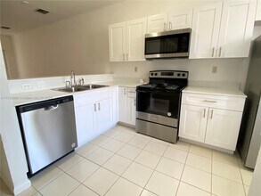 17347 NW 7th Ave in Miami, FL - Building Photo - Building Photo