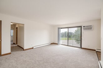 Town Terrace Apartments in Hopkins, MN - Building Photo - Interior Photo