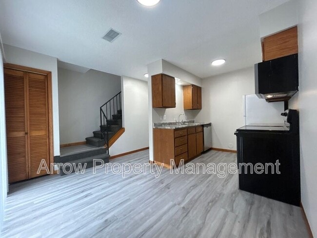 1234 S Jackson St in Junction City, KS - Building Photo - Building Photo