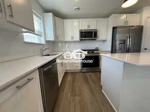 1065 Jubert Dr in Medina, MN - Building Photo - Building Photo