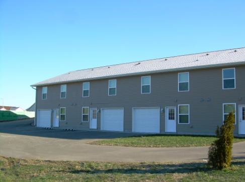 1460 & 1480 Cody Pkwy in Platteville, WI - Building Photo