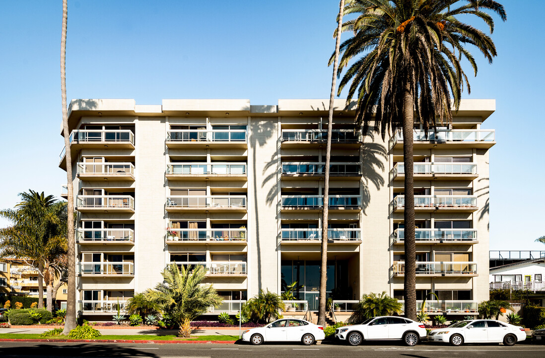 801 Ocean Ave, Unit 306 in Santa Monica, CA - Foto de edificio