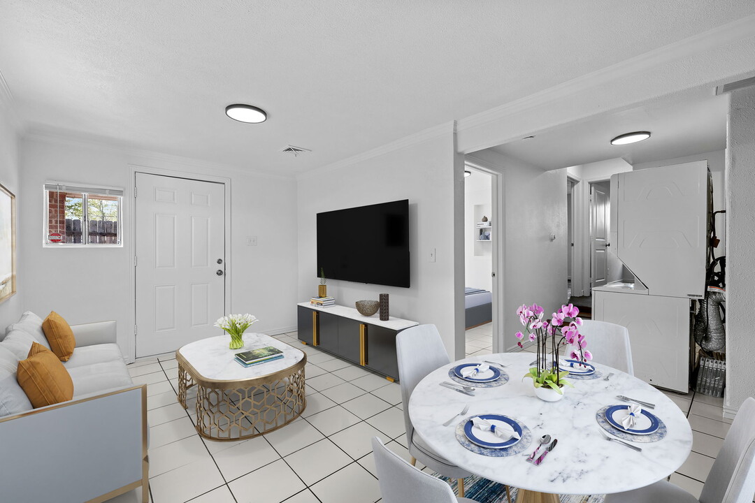 3963 W Kentucky Ave in Denver, CO - Building Photo