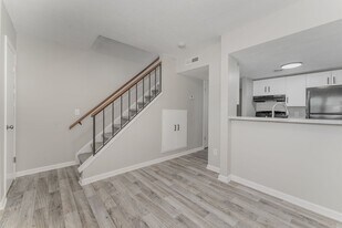 611 E Central Ave in Asheboro, NC - Building Photo