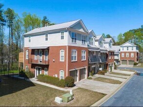 5999 Brookside Oak Cir in Norcross, GA - Building Photo - Building Photo