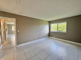 3556 NW 114th Terrace in Coral Springs, FL - Building Photo