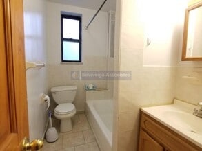 86 Haven Ave in New York, NY - Building Photo - Building Photo
