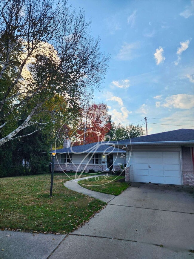 property at 1103 Maple Ct