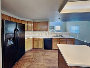 11393 Gray St in Broomfield, CO - Foto de edificio - Building Photo