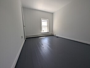 18 4th St, Unit 18 in Frenchtown, NJ - Building Photo - Building Photo