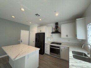 11799 Fresh Meadow Pl in Victorville, CA - Building Photo - Building Photo