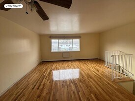 651 Evergreen Ave in Brooklyn, NY - Building Photo