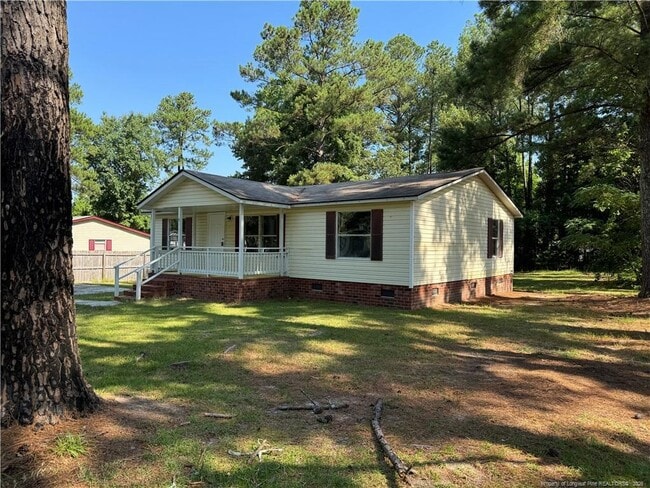 511 Inverary Dr in Raeford, NC - Building Photo - Building Photo