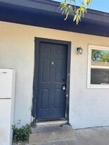 1006 N Meadows Dr in Austin, TX - Building Photo
