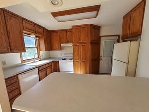 824 Manitowoc St in Menasha, WI - Building Photo - Building Photo