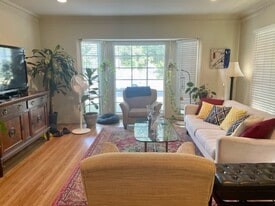 1226 S Longwood Ave, Unit 1226 in Los Angeles, CA - Building Photo