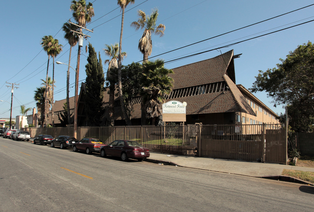 Hollywood Pointe in Inglewood, CA - Building Photo