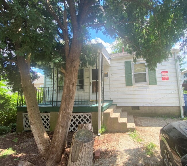 property at 8 Clarke St