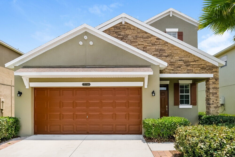 21356 Southern Charm Dr in Land O Lakes, FL - Foto de edificio