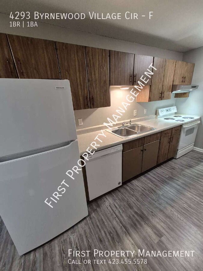 4293 Byrnewood Village Cir in Chattanooga, TN - Building Photo - Building Photo