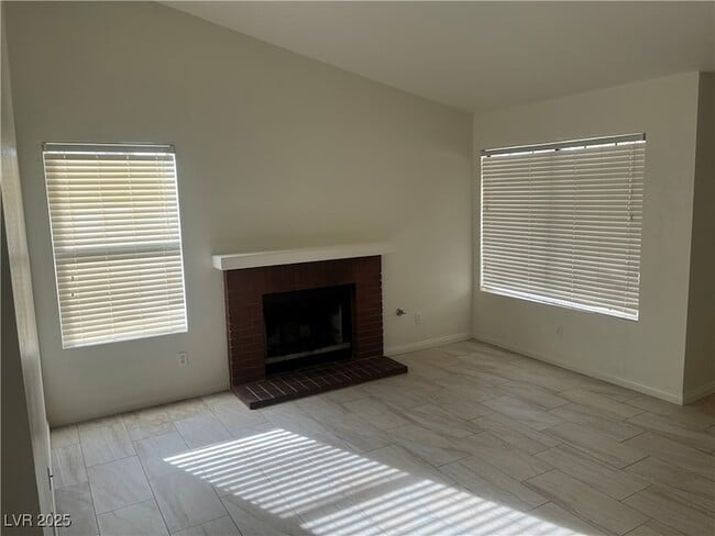 368 Abbington St in Henderson, NV - Building Photo - Building Photo