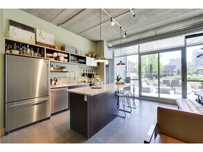 345 6th Ave N in Minneapolis, MN - Building Photo - Building Photo