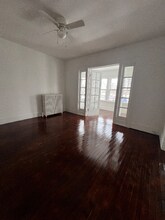 736 N Pearl St, Unit Right side in Menands, NY - Foto de edificio - Building Photo