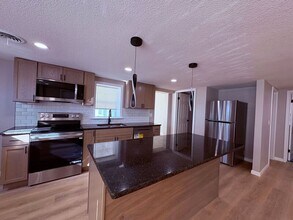 8622 Walker Ave in Kansas City, KS - Building Photo - Building Photo