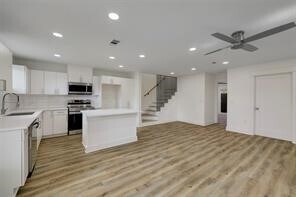 7604 De Priest St in Houston, TX - Foto de edificio - Building Photo