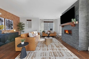 1015D 12th Ave S in Nashville, TN - Building Photo